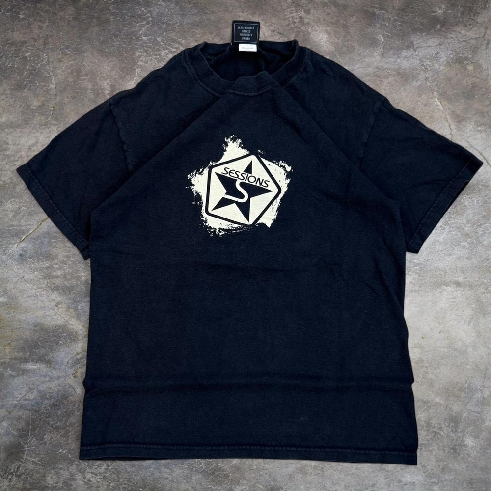 Vintage Sessions Skateboards Faded Black Tee Men's Size Small Surf Grunge Y2K